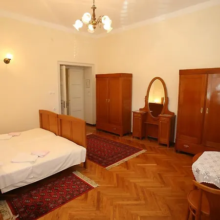 & Three Angels Гостевой дом 3*