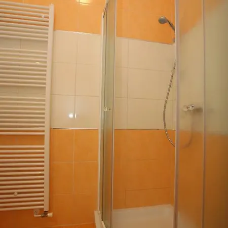 & Three Angels Гостевой дом Башка