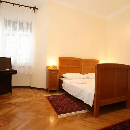 & Three Angels Gasthuis 3*