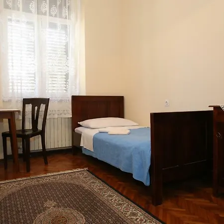 Gasthuis Apartment&rooms Three Angels 3*