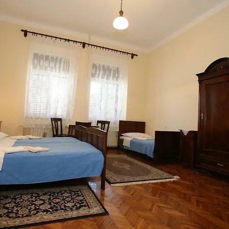 Apartment&rooms Three Angels 3*