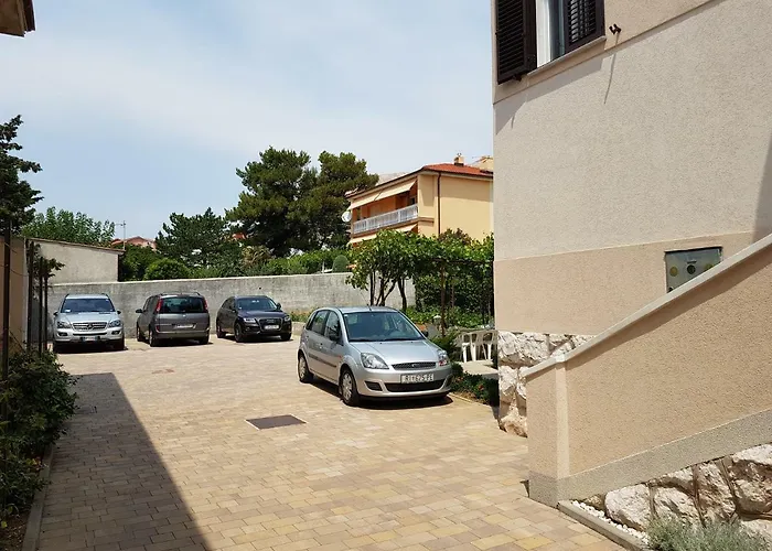 & Three Angels Pensjonat 3*